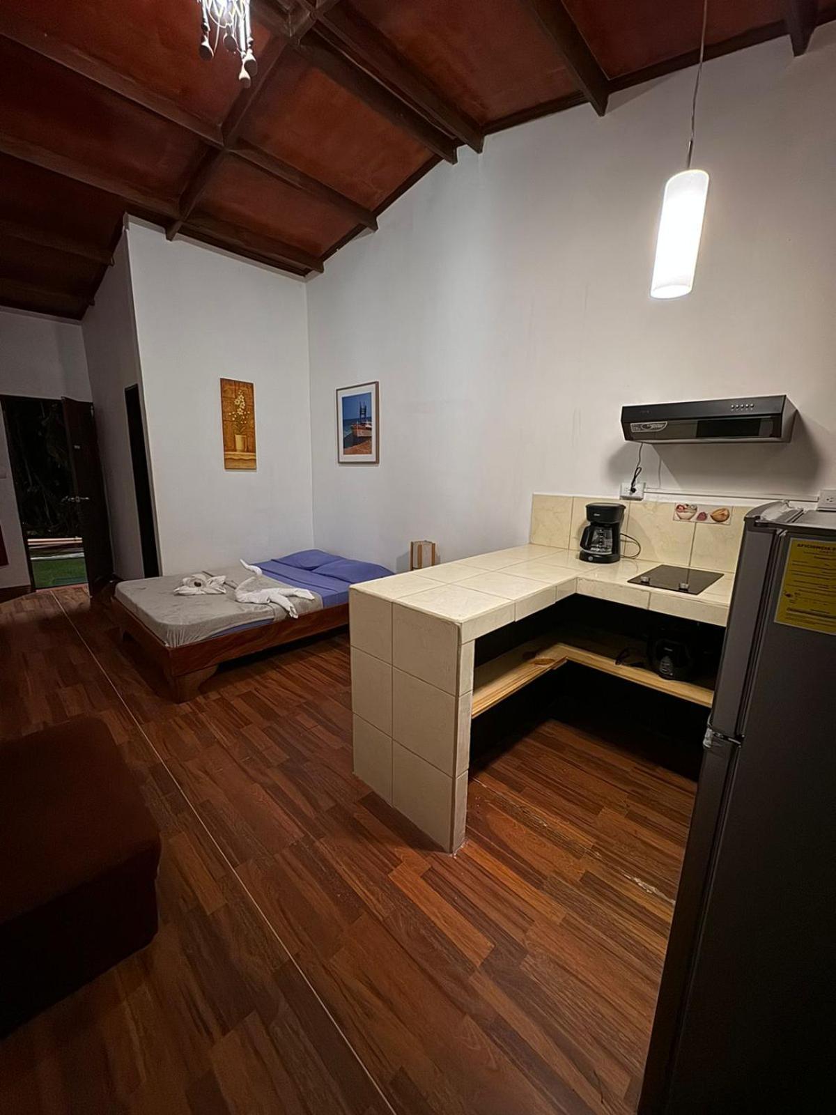 Aparthotel Villa Pacande & Rooms Pilas Bilik gambar