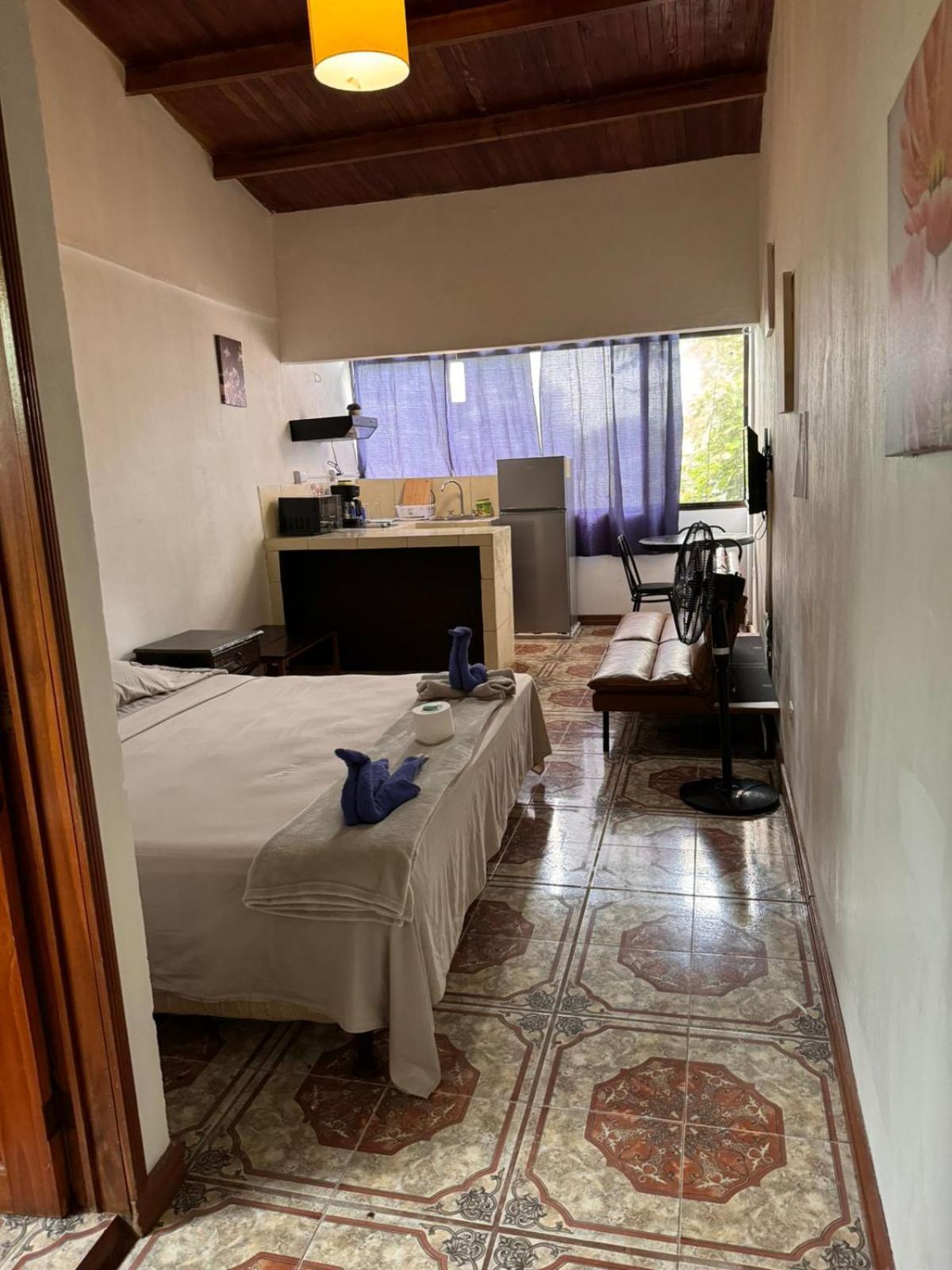 Aparthotel Villa Pacande & Rooms Pilas Bilik gambar