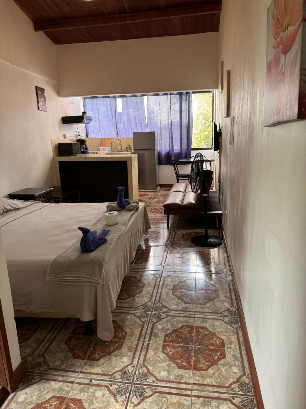 Aparthotel Villa Pacande & Rooms Pilas Bilik gambar
