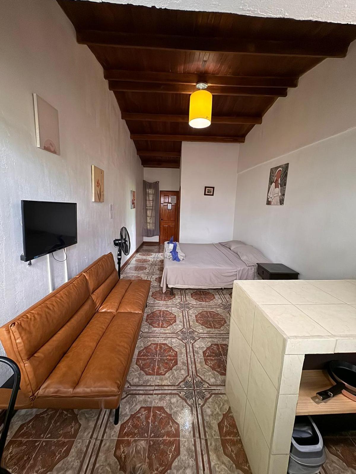 Aparthotel Villa Pacande & Rooms Pilas Bilik gambar